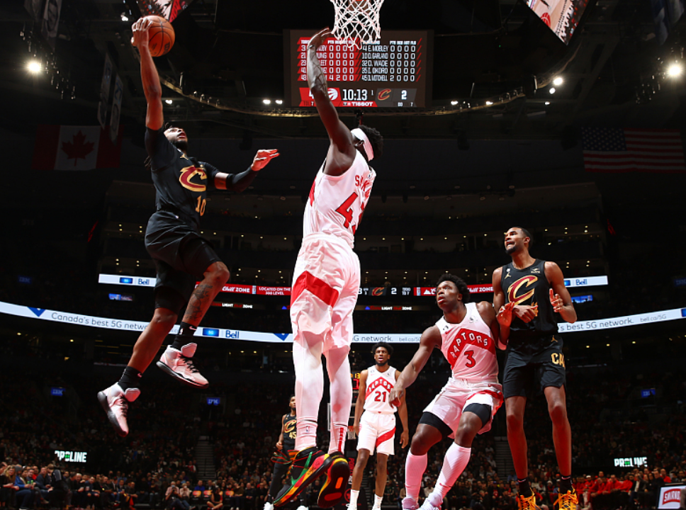  莫布利24+10骑士大胜猛龙  